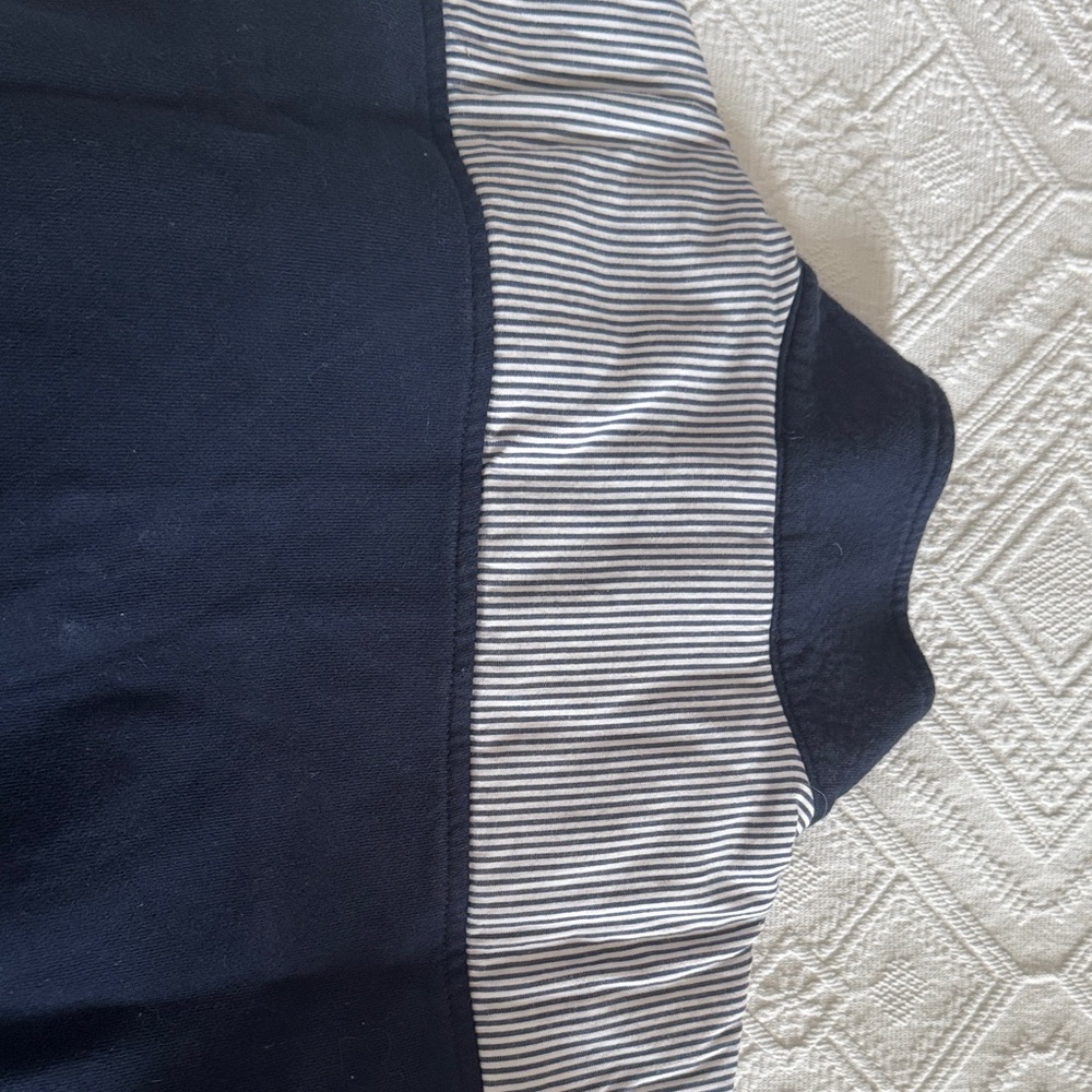 Vineyard Vines Navy and White Sweatshirt - Picture 3 of 9